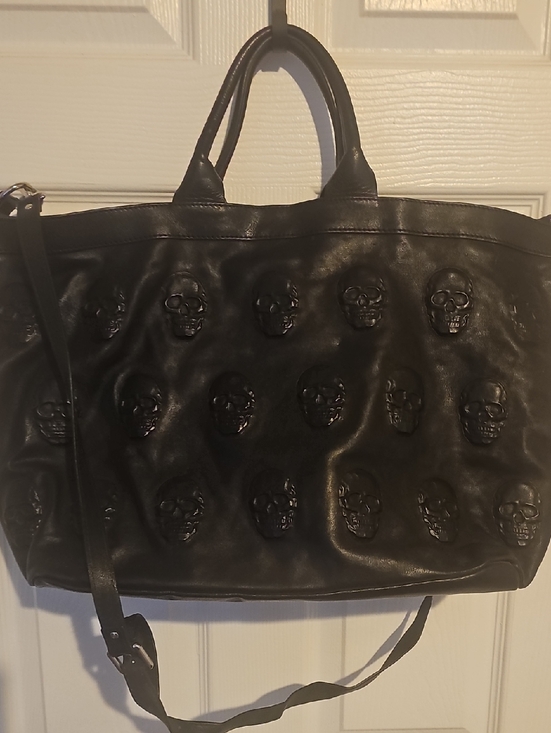 io pelle Handbags - Black Leather Skull Embossed Tote Bag